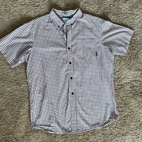 Columbia Short Sleeve Button-Up Shirt - Picture 6 of 9